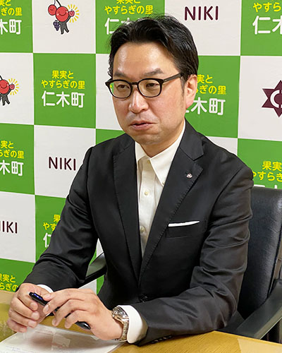 レッドホースコーポレーション ふるさと納税首長インタビュー  北海道仁木町　佐藤聖一郎町長